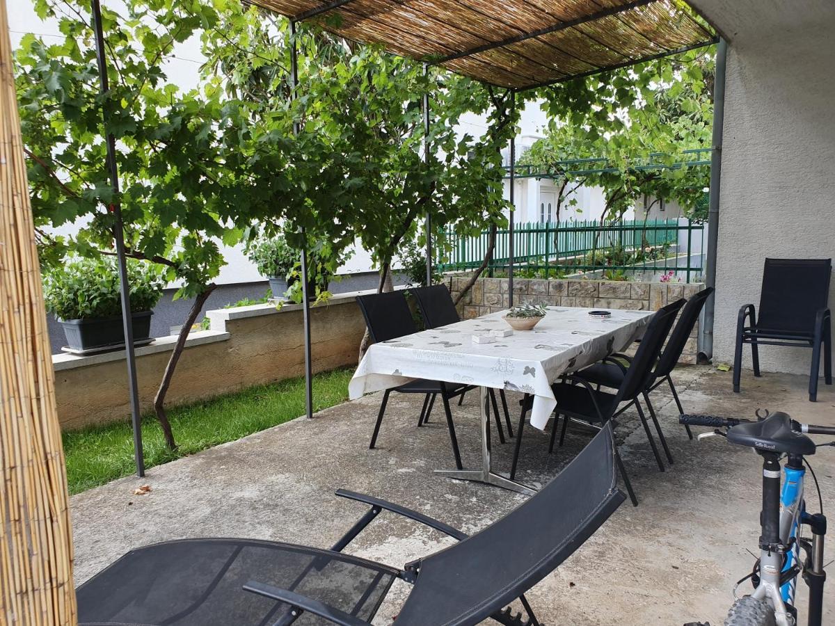 Gulin Apartments Vodice Zewnętrze zdjęcie