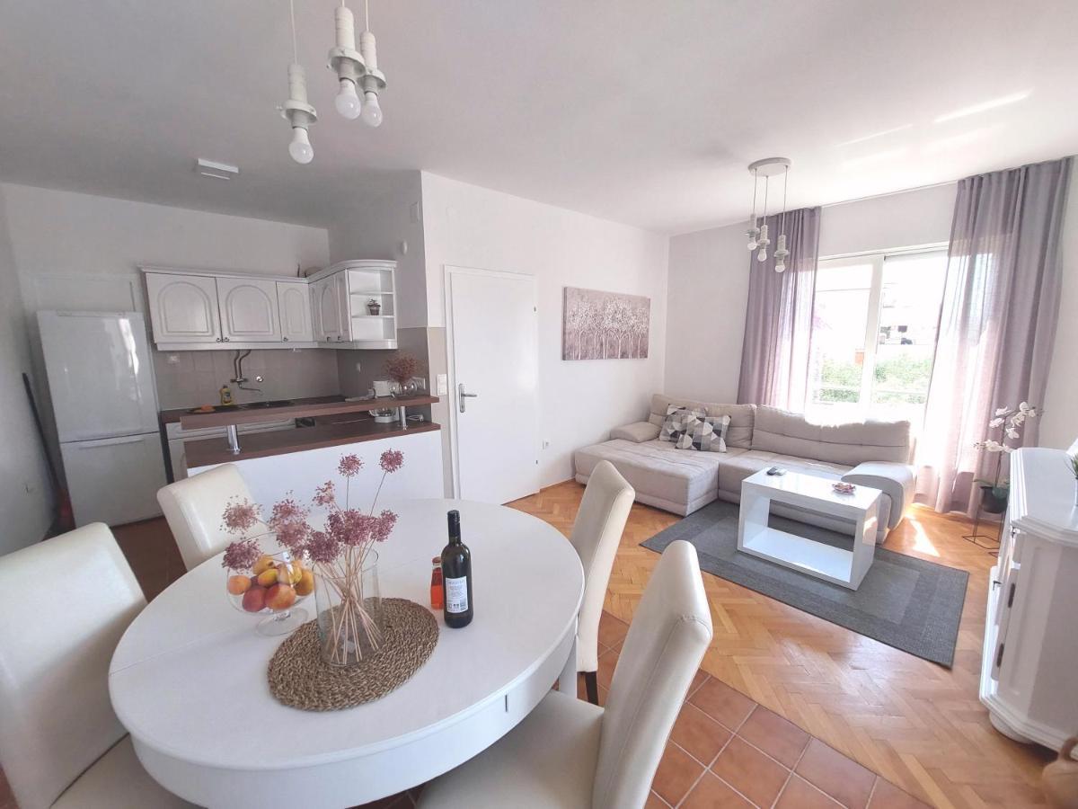 Gulin Apartments Vodice Zewnętrze zdjęcie
